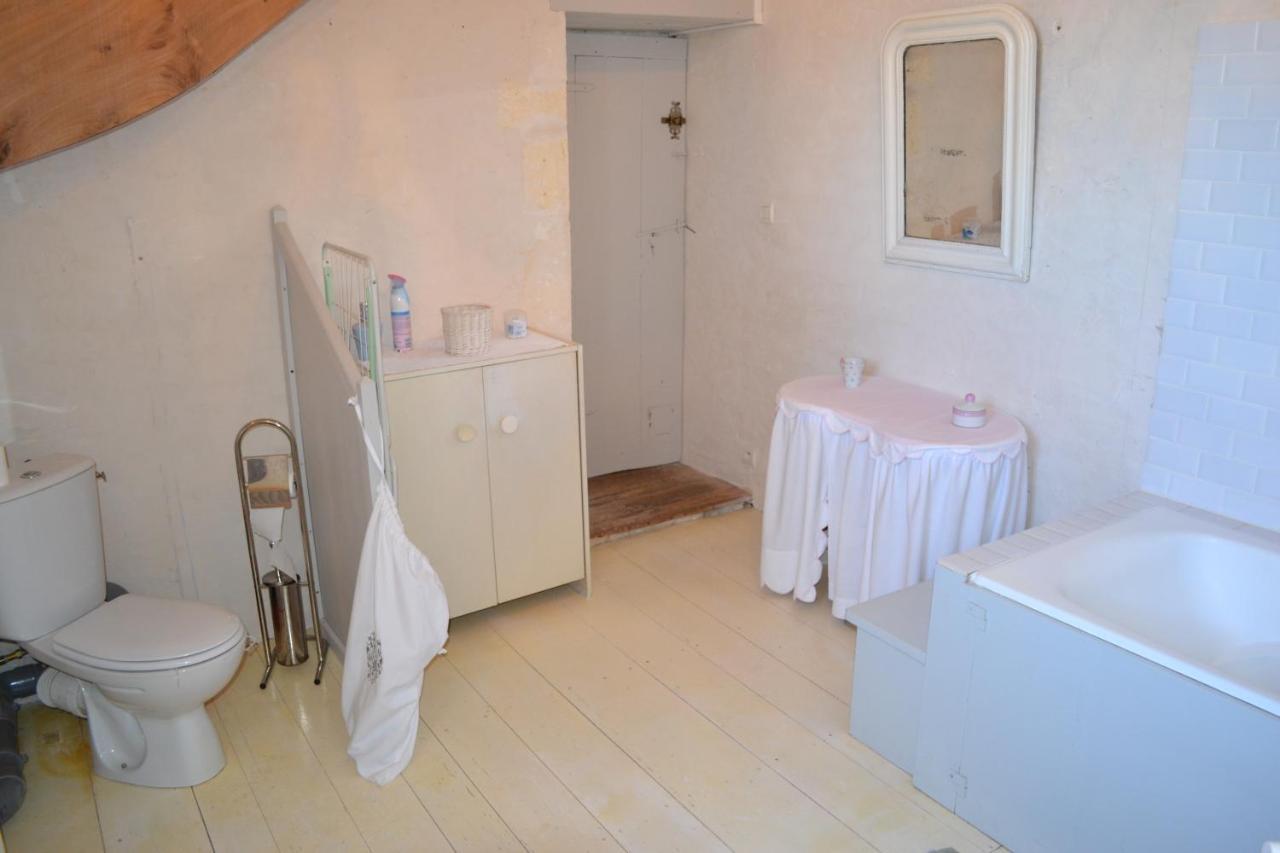 Le Petit Logis Bed & Breakfast Rouillac  Dış mekan fotoğraf