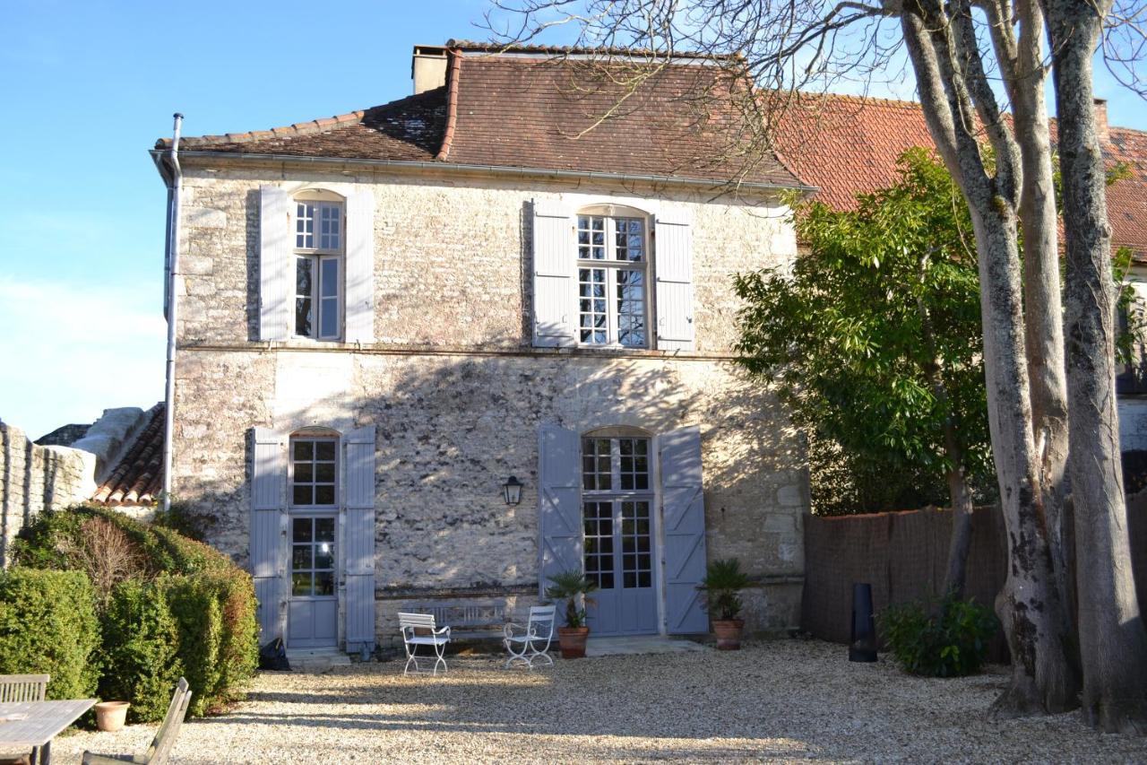 Le Petit Logis Bed & Breakfast Rouillac  Dış mekan fotoğraf